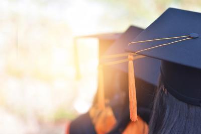 3 Great Reasons to Hire a Limousine for your College Graduation