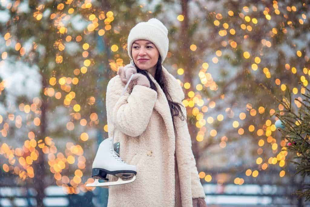 7 Cozy New York Holiday Gatherings for Family Fun