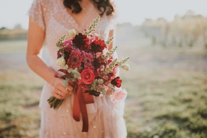 The Benefits of Booking Wedding Limo Transportation